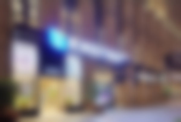 成都素美医疗美容门诊部李建钢会不会亲自做手术？放心！20年经验医生亲操刀，无痕筋膜提升效果佳 