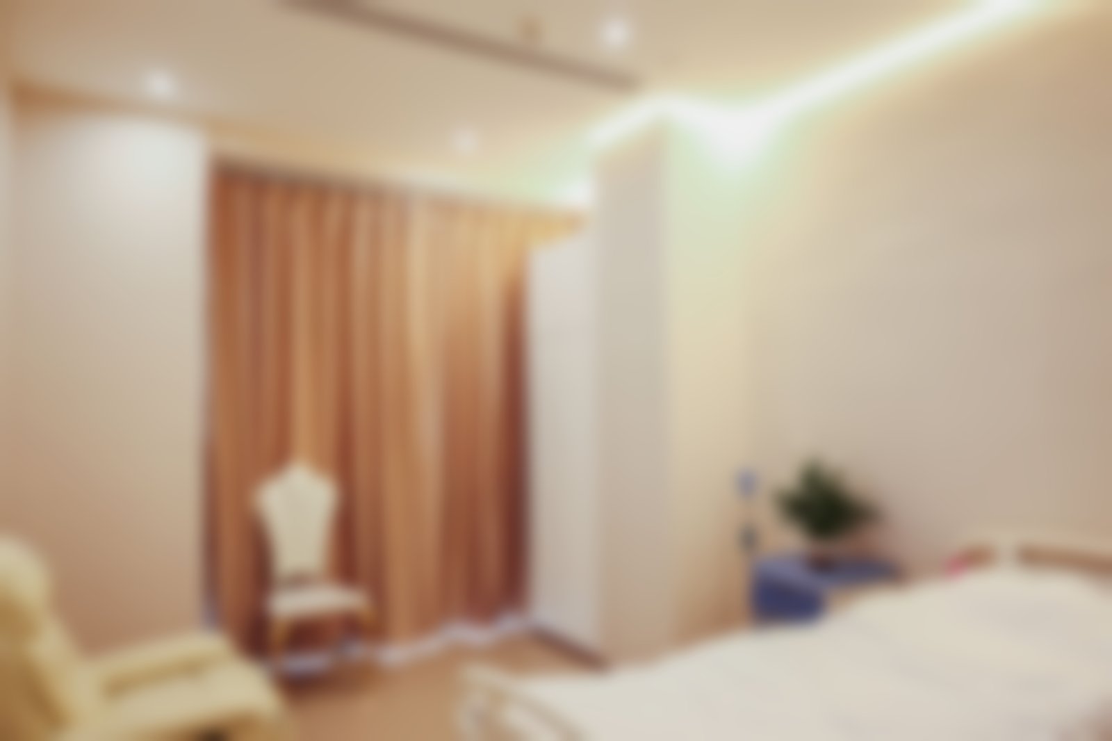 与同行对比：凸显技术优势