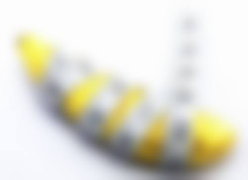 药物治疗，针对病因改善